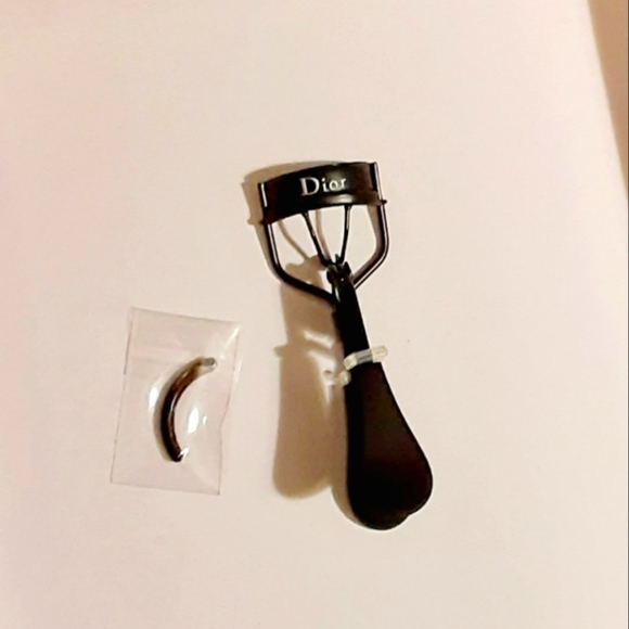 Dior Backstage Eyelash curler With replacement new - Picture 3 of 3